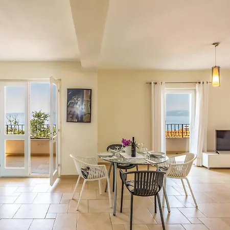 Cozy Home In Gornji Tucepi With Wifi Holiday home